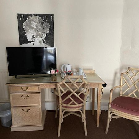 ברידג'נורת' Courtyard Rooms מראה חיצוני תמונה