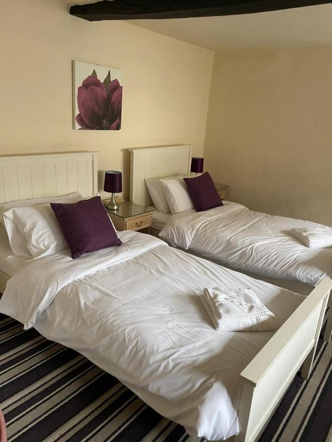 ברידג'נורת' Courtyard Rooms מראה חיצוני תמונה
