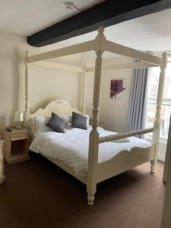 ברידג'נורת' Courtyard Rooms מראה חיצוני תמונה
