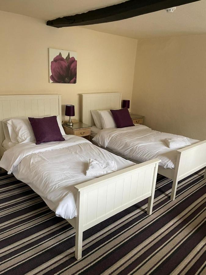 ברידג'נורת' Courtyard Rooms מראה חיצוני תמונה