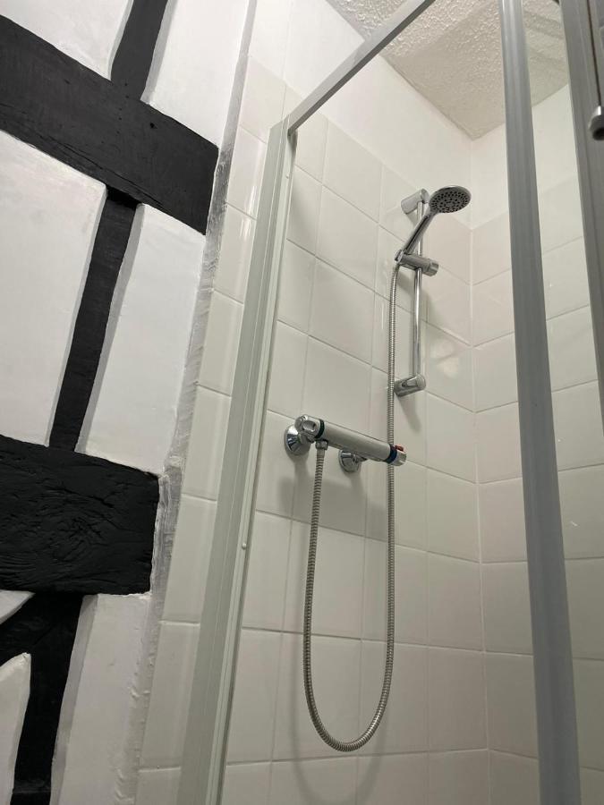 ברידג'נורת' Courtyard Rooms מראה חיצוני תמונה